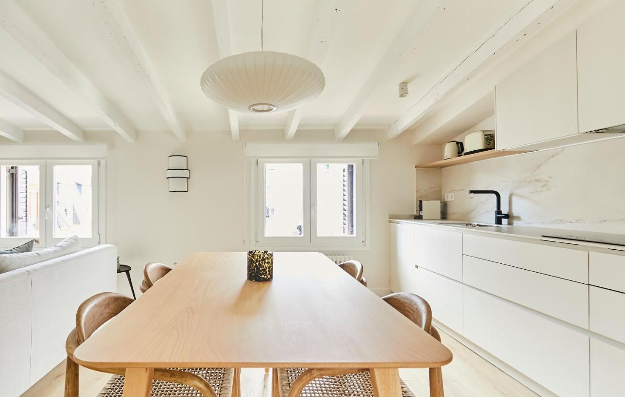 Balmoral By Basque Homes ซานเซบาสเตียน ภายนอก รูปภาพ