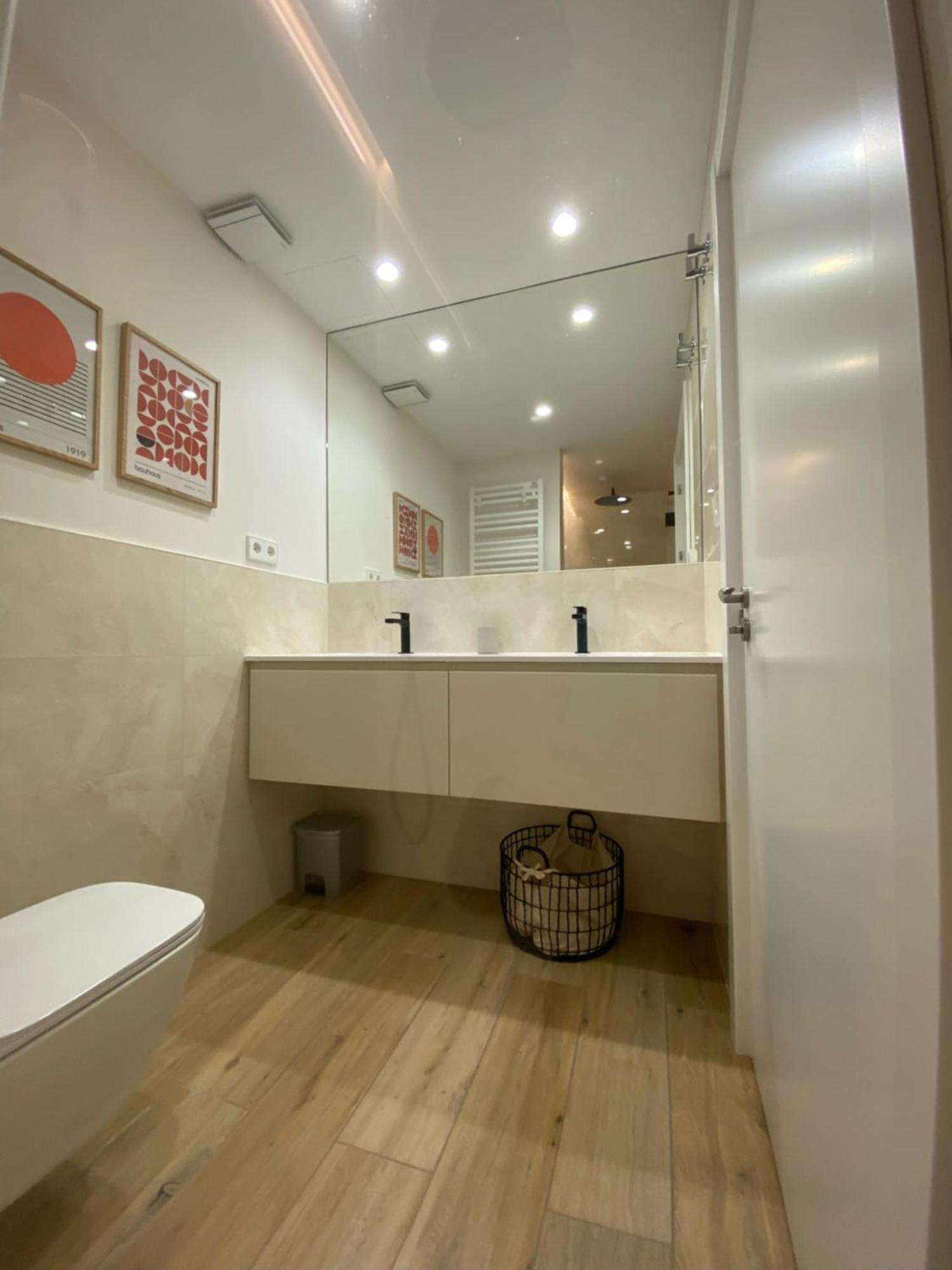 Balmoral By Basque Homes ซานเซบาสเตียน ภายนอก รูปภาพ